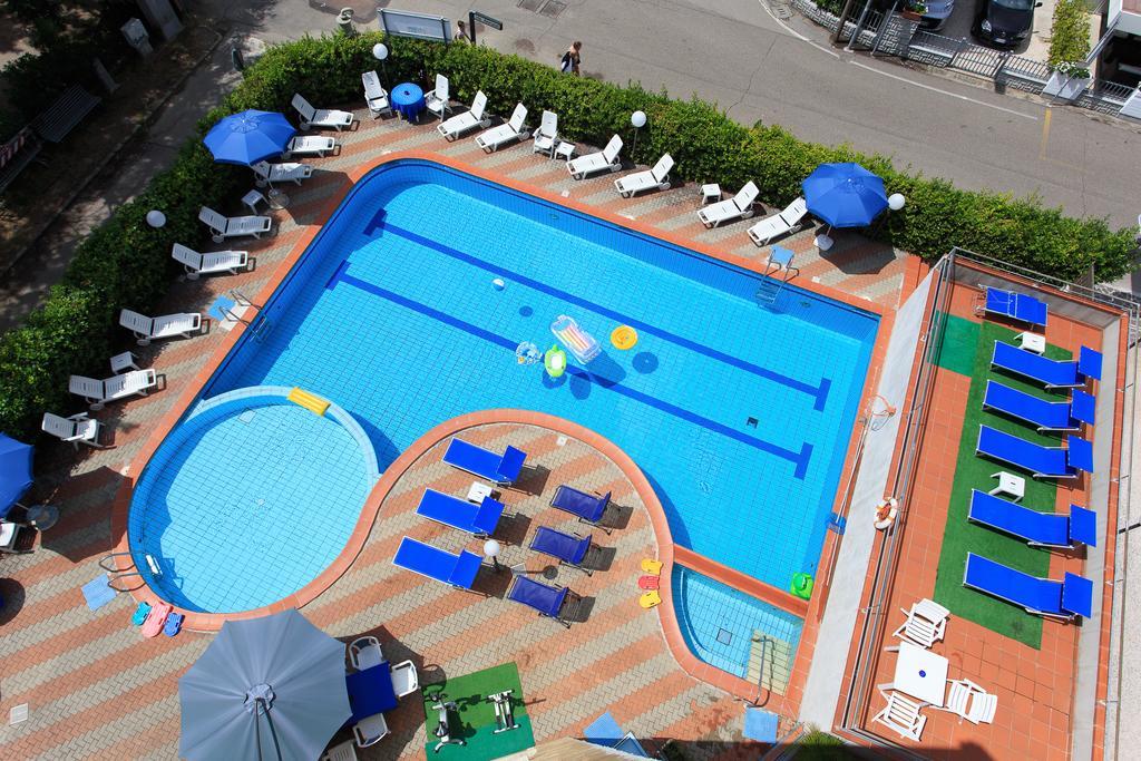 Hotel Real Cervia Exterior photo
