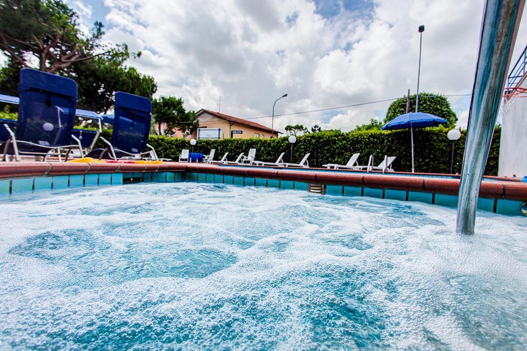 Hotel Real Cervia Exterior photo
