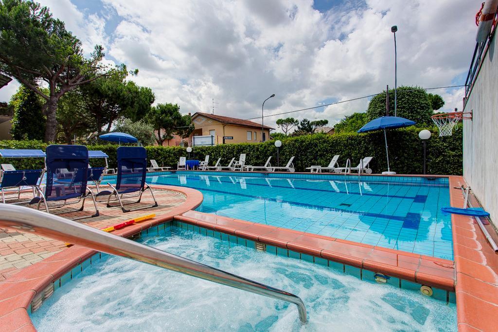 Hotel Real Cervia Exterior photo
